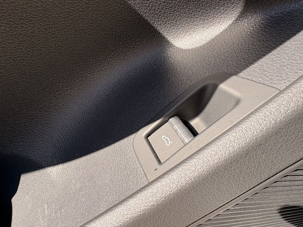 2021 Audi Q8 Premium Plus Fitchburg MA