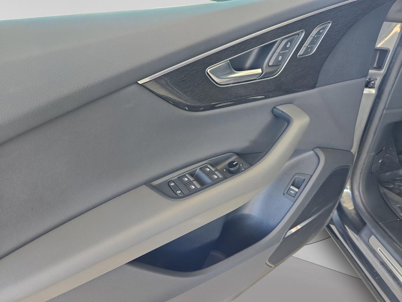 2021 Audi Q8 Premium Plus  Selma TX