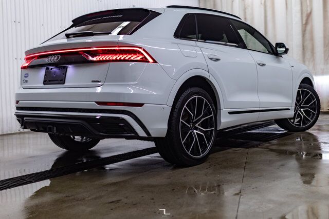 2021 Audi Q8 Quattro Progressiv S-Line Leather Roof Nav BCam Red Deer AB