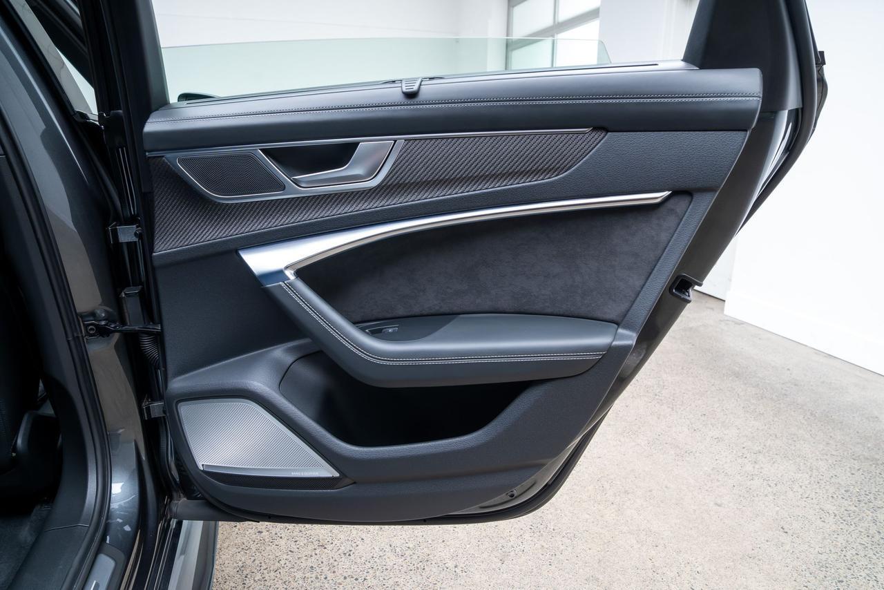 2021 Audi RS 6 4.2 Executive Package / Bang &amp; Olufsen / Head Up Displ Portland OR