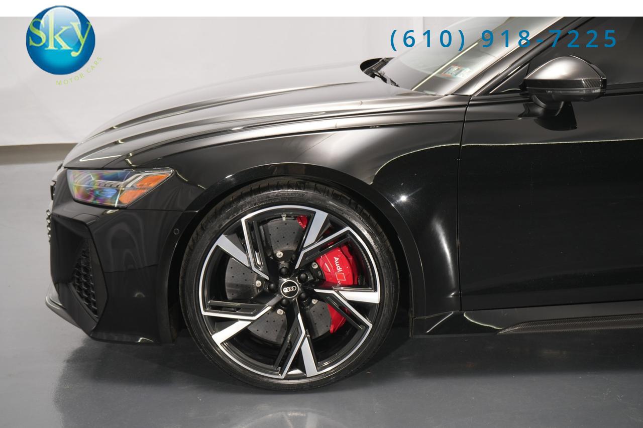 2021 Audi RS 6 Avant Quattro AWD Carbon Ceramics + Carbon Optic