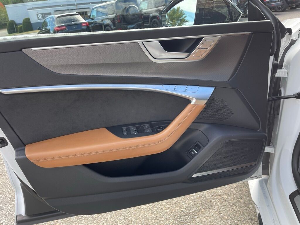 2021 Audi RS 7 4.0T Orange MA