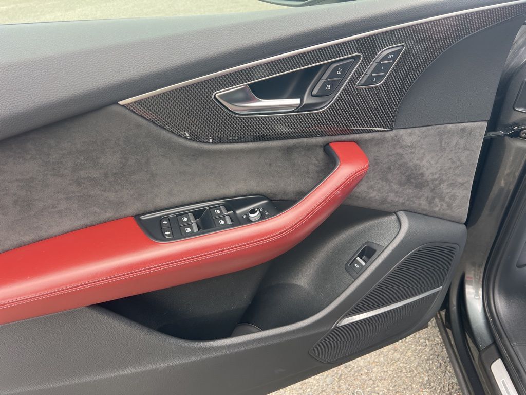 2021 Audi SQ7 Premium Plus Orange MA