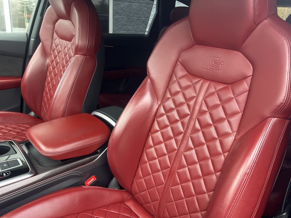 2021 Audi SQ7 Premium Plus Orange MA