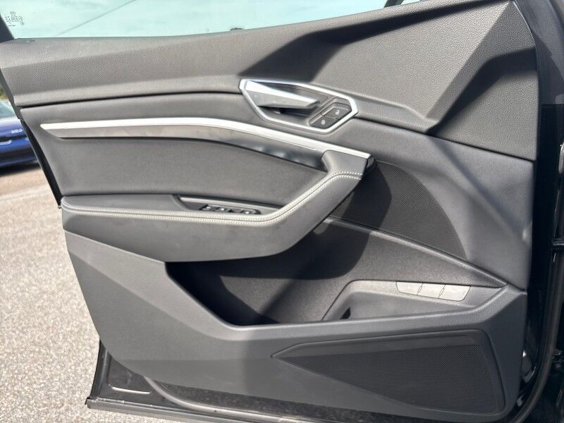 2021 Audi e-tron Premium AWD w/CONVENIENCE PLUS PACKAGE Seffner FL