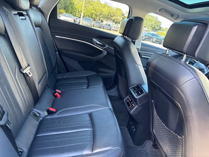 2021 Audi e-tron Premium AWD w/CONVENIENCE PLUS PKG. Seffner FL