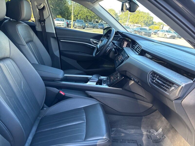 2021 Audi e-tron Premium AWD w/CONVENIENCE PLUS PKG. Seffner FL
