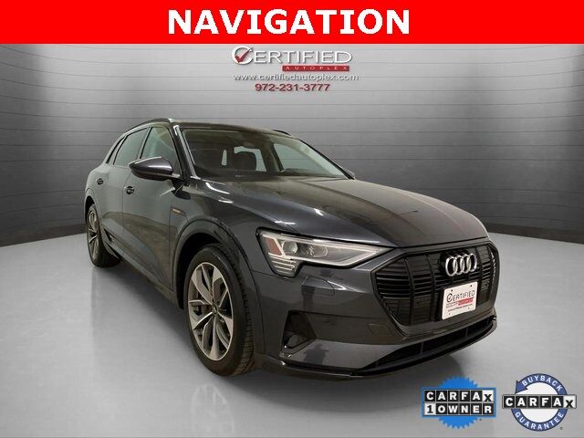 2021 Audi e-tron Premium photo 3