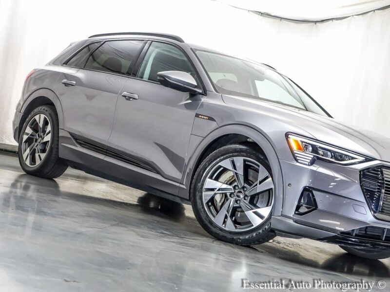 2021 Audi e-tron Premium PRICE INCLUDES $4000 IRS TAX CREDIT!! YOU MUST QUALIFY! Willowbrook IL