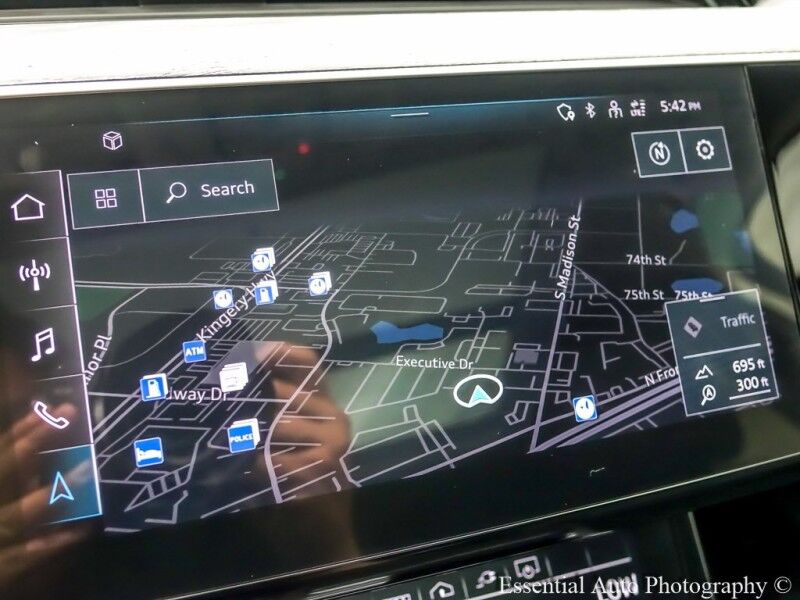 2021 Audi e-tron Premium PRICE INCLUDES $4000 IRS TAX CREDIT!! YOU MUST QUALIFY! Willowbrook IL