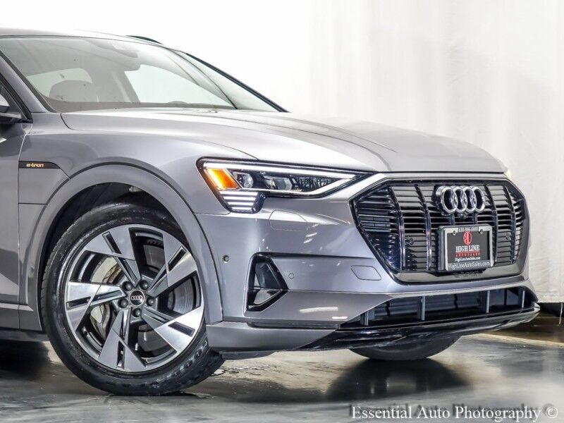 2021 Audi e-tron Premium PRICE INCLUDES $4000 IRS TAX CREDIT!! YOU MUST QUALIFY! Willowbrook IL