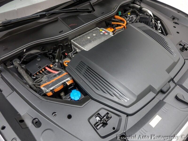 2021 Audi e-tron Premium PRICE INCLUDES $4000 IRS TAX CREDIT!! YOU MUST QUALIFY! Willowbrook IL