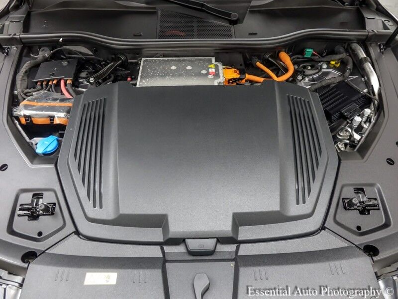 2021 Audi e-tron Premium PRICE INCLUDES $4000 IRS TAX CREDIT!! YOU MUST QUALIFY! Willowbrook IL