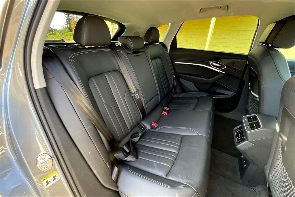 2021 Audi e-tron Premium Plus OR