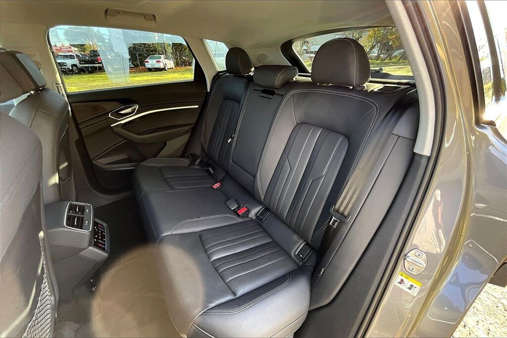 2021 Audi e-tron Premium Plus OR