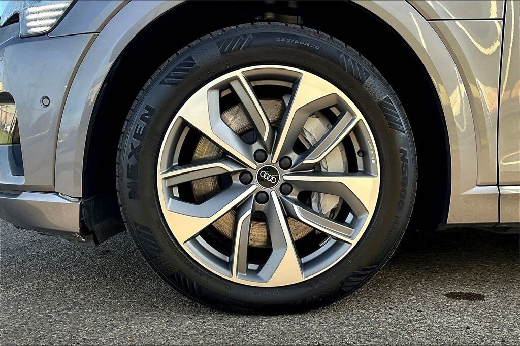 2021 Audi e-tron Premium Plus OR