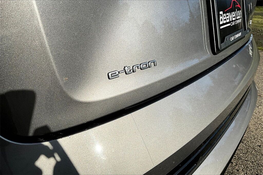 2021 Audi e-tron Premium Plus OR