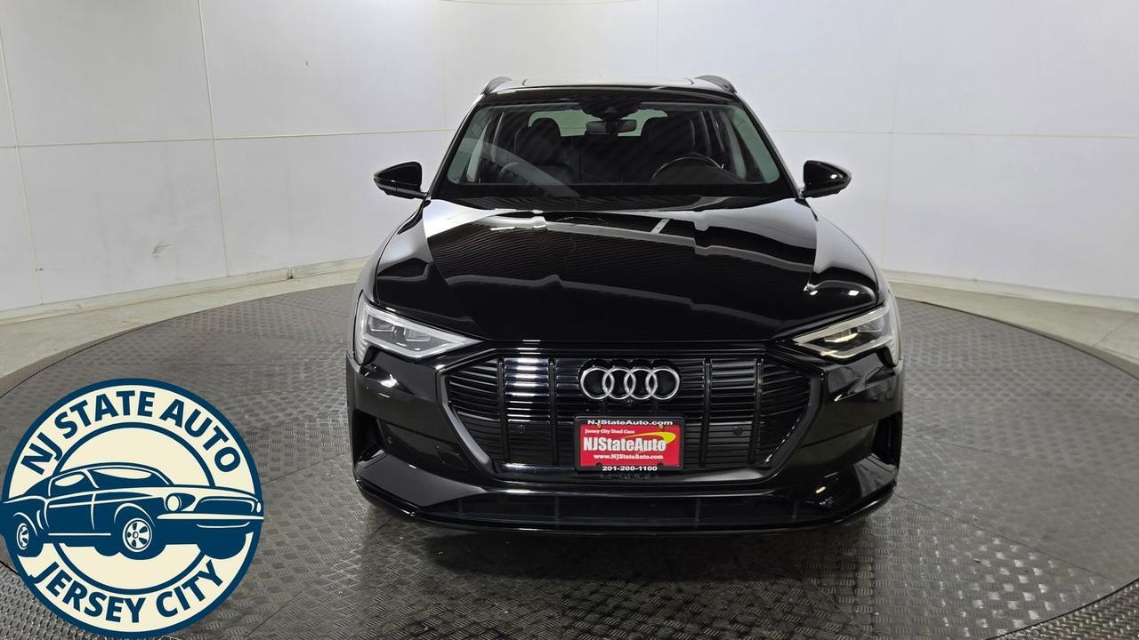 2021 Audi e-tron Premium Plus