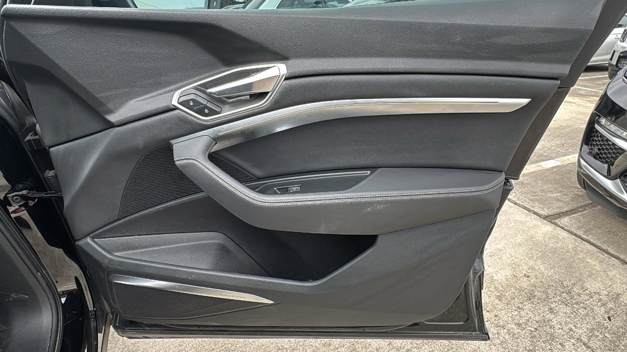 2021 Audi e-tron Premium Plus  Selma TX