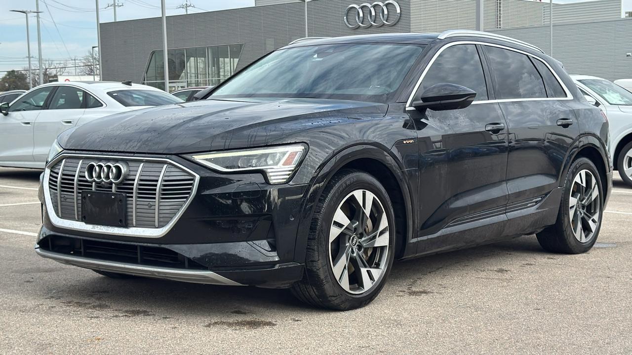2021 Audi e-tron Premium Plus