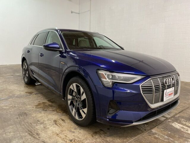 2021 Audi e-tron Premium quattro