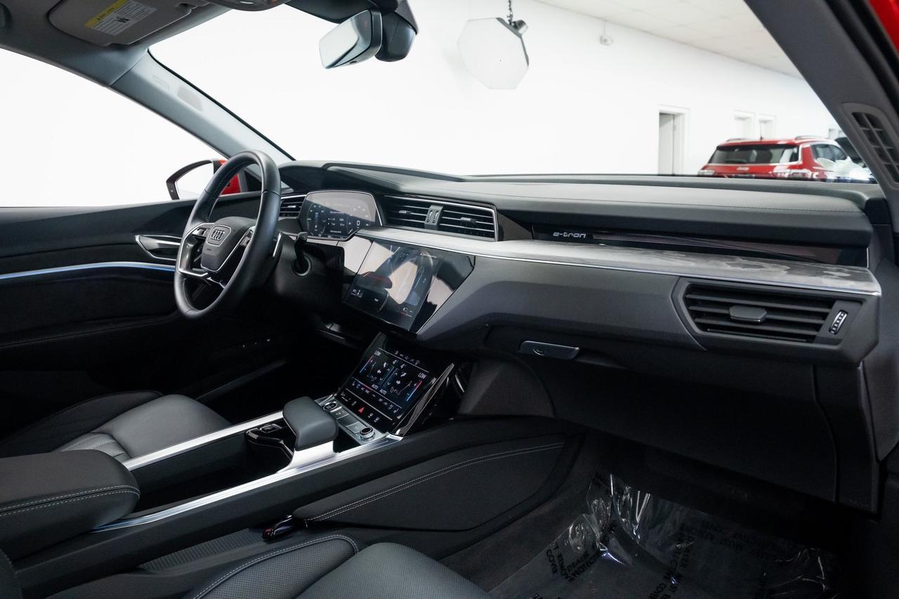 2021 Audi e-tron Prestige 1 Owner Black Optic Package Ambient Interior Light Portland OR