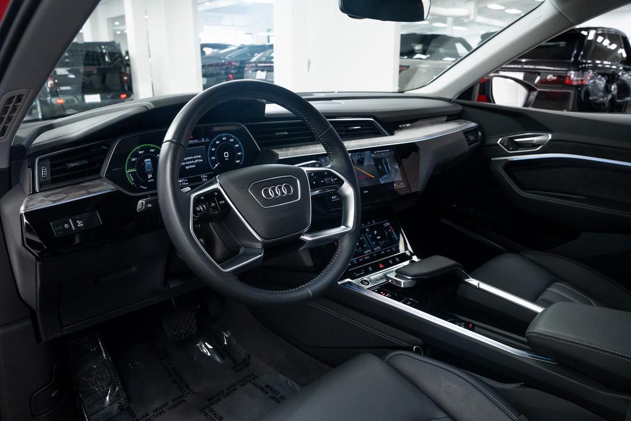 2021 Audi e-tron Prestige 1 Owner Black Optic Package Ambient Interior Light Portland OR