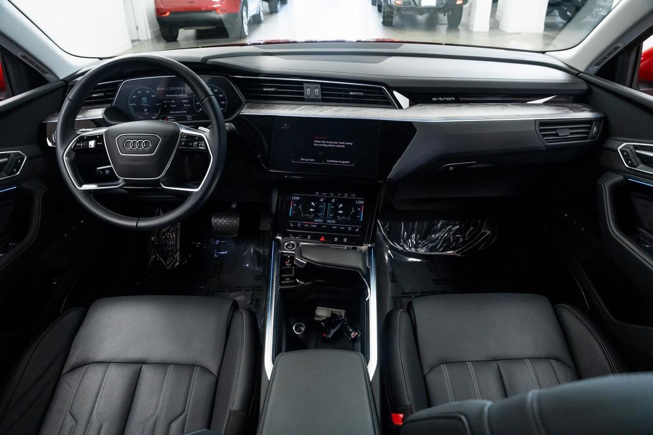 2021 Audi e-tron Prestige 1 Owner Black Optic Package Ambient Interior Light Portland OR