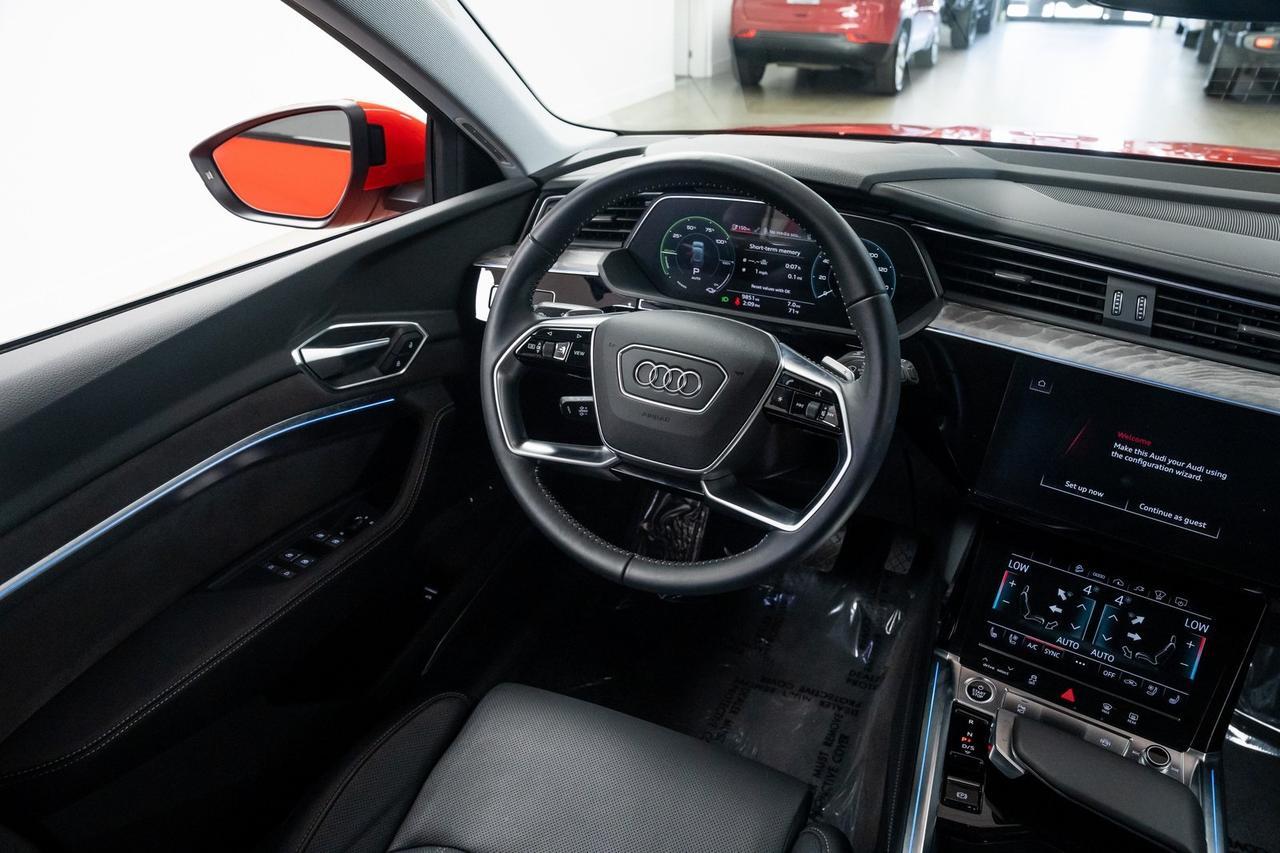 2021 Audi e-tron Prestige 1 Owner Black Optic Package Ambient Interior Light Portland OR