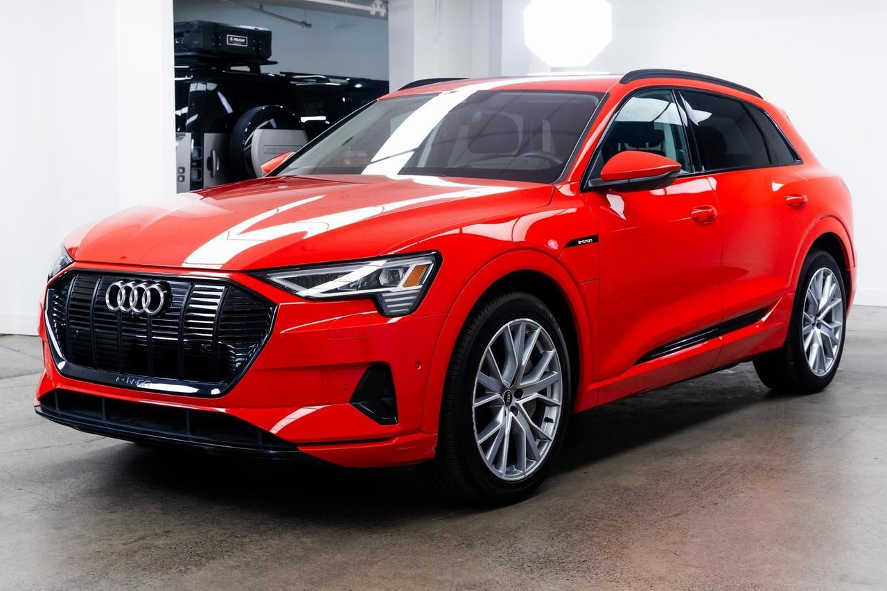 2021 Audi e-tron Prestige 1 Owner Black Optic Package Ambient Interior Light Portland OR