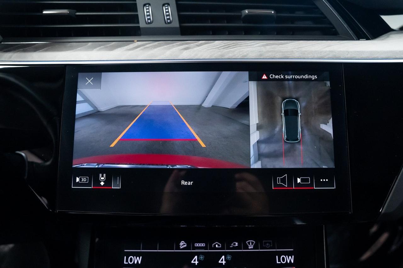 2021 Audi e-tron Prestige 1 Owner Black Optic Package Ambient Interior Light Portland OR