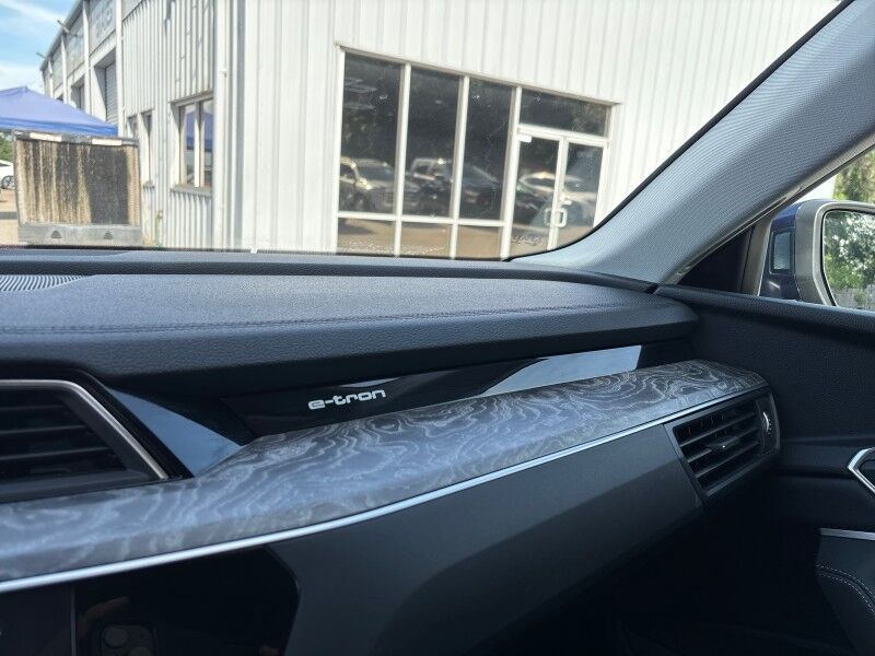 2021 Audi e-tron Sportback Premium AWD w/BLACK OPTIC PACKAGE Seffner FL