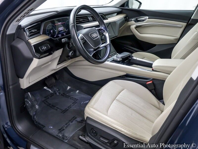 2021 Audi e-tron Sportback Premium Plus PRICE INCLUDES THE $4000 FED EV TAX CREDIT Willowbrook IL