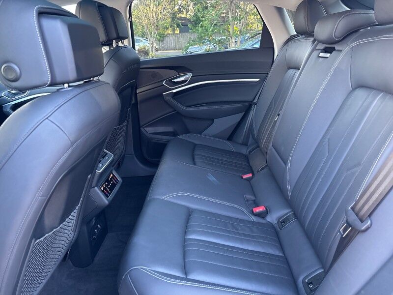2021 Audi e-tron Sportback Premium w/BLACK OPTICS PKG. Seffner FL