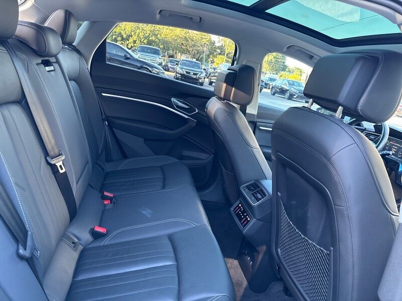 2021 Audi e-tron Sportback Premium w/BLACK OPTICS PKG. Seffner FL