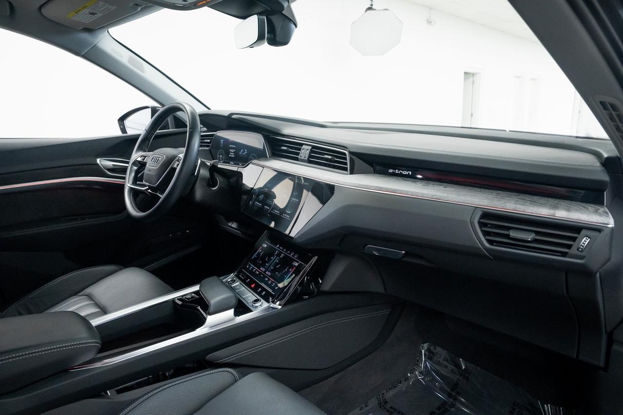 2021 Audi e-tron Sportback Prestige 1 Owner Vented Seats Black Optic Package Portland OR