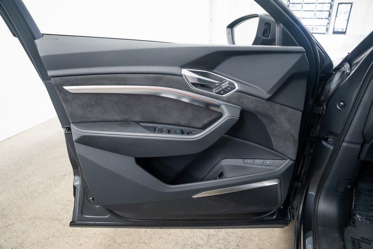 2021 Audi e-tron Sportback Prestige 1 Owner Vented Seats Black Optic Package Portland OR
