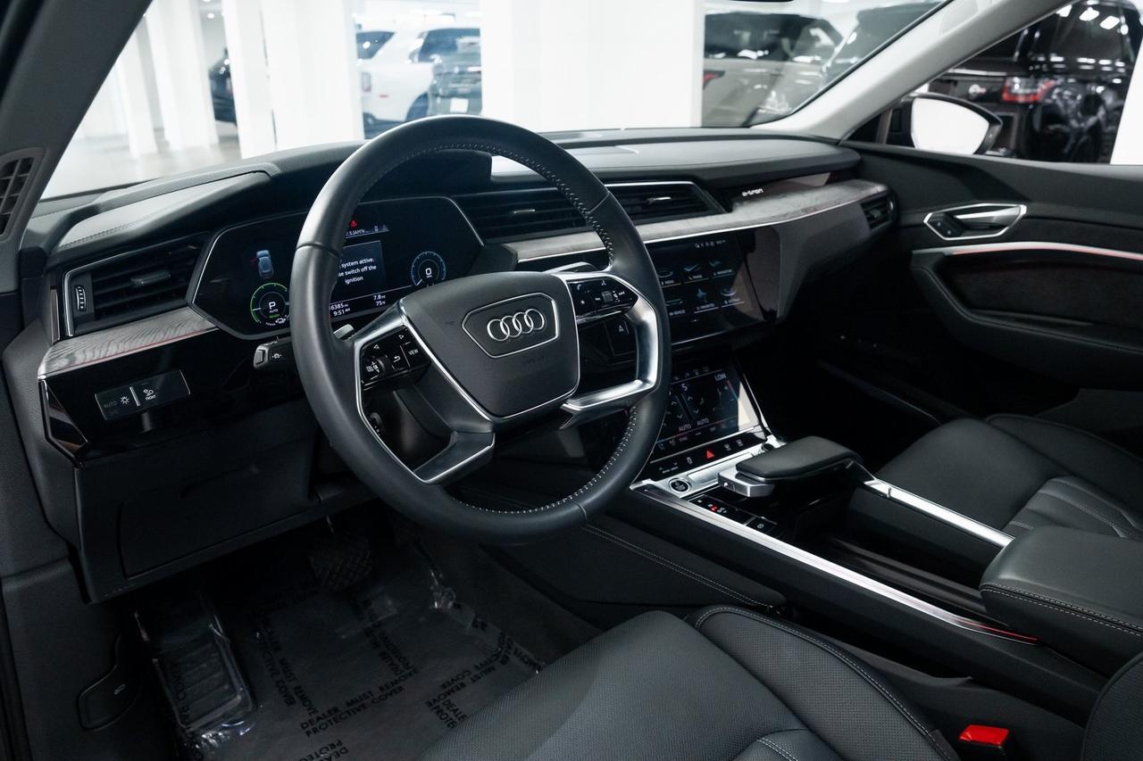 2021 Audi e-tron Sportback Prestige 1 Owner Vented Seats Black Optic Package Portland OR