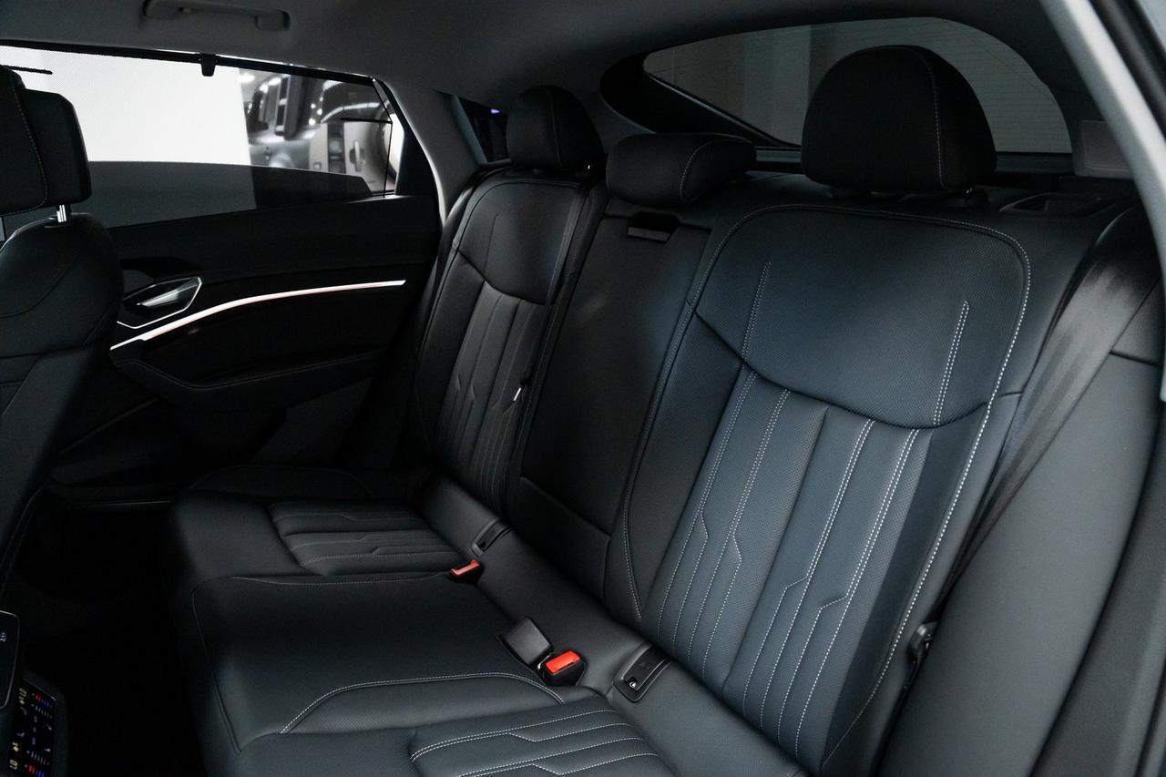2021 Audi e-tron Sportback Prestige 1 Owner Vented Seats Black Optic Package Portland OR