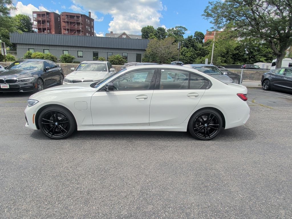 2021 BMW 3 Series 330e xDrive