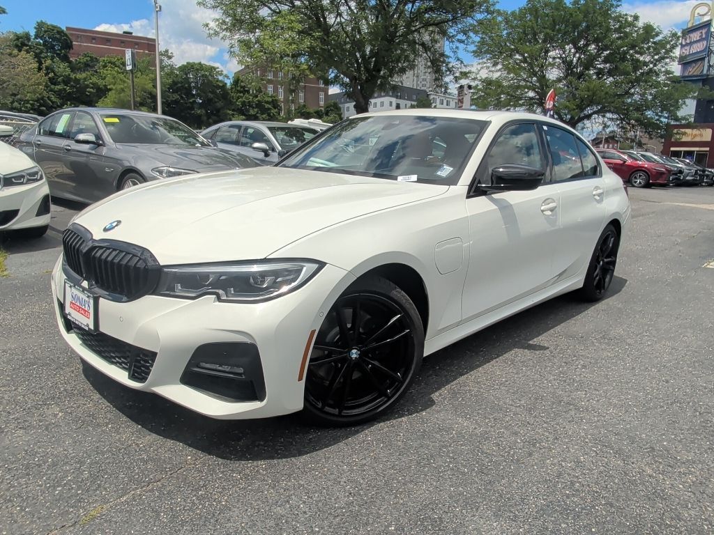2021 BMW 3 Series 330e xDrive