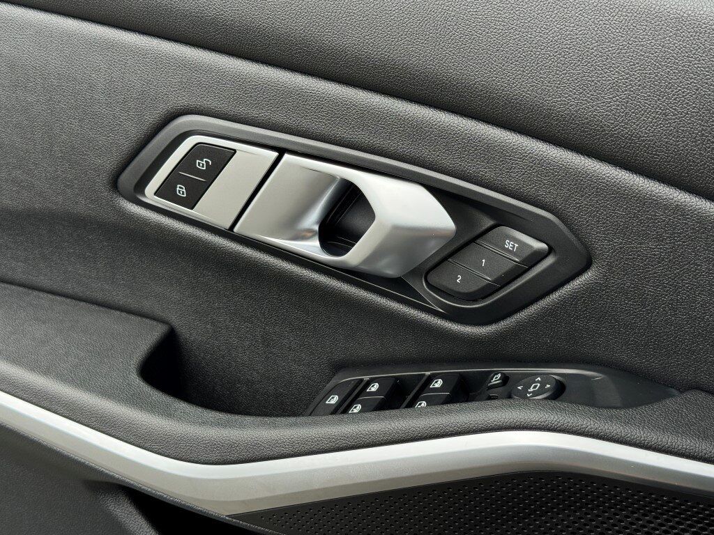 2021 BMW 3 Series 330e xDrive Chantilly VA