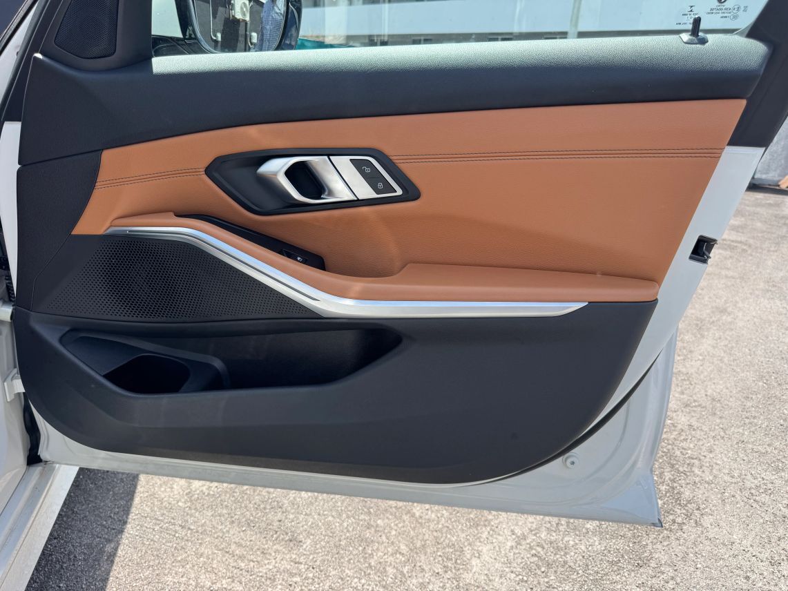 2021 BMW 3 Series 330i Sedan 4D