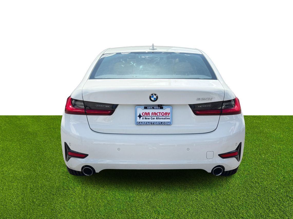 2021 BMW 3 Series 330i Sedan 4D