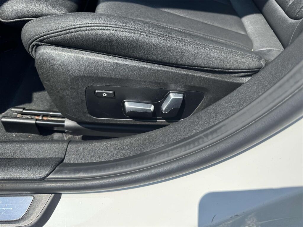 2021 BMW 3 Series 330i xDrive Medford NY