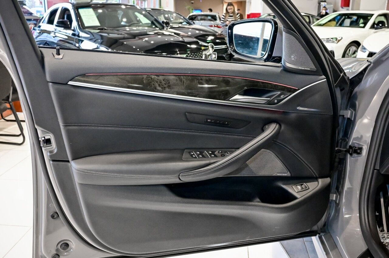 2021 BMW 5 Series 530i xDrive, FULLY LOADED, M-Sport, Executive Pkg and MORE Springfield NJ