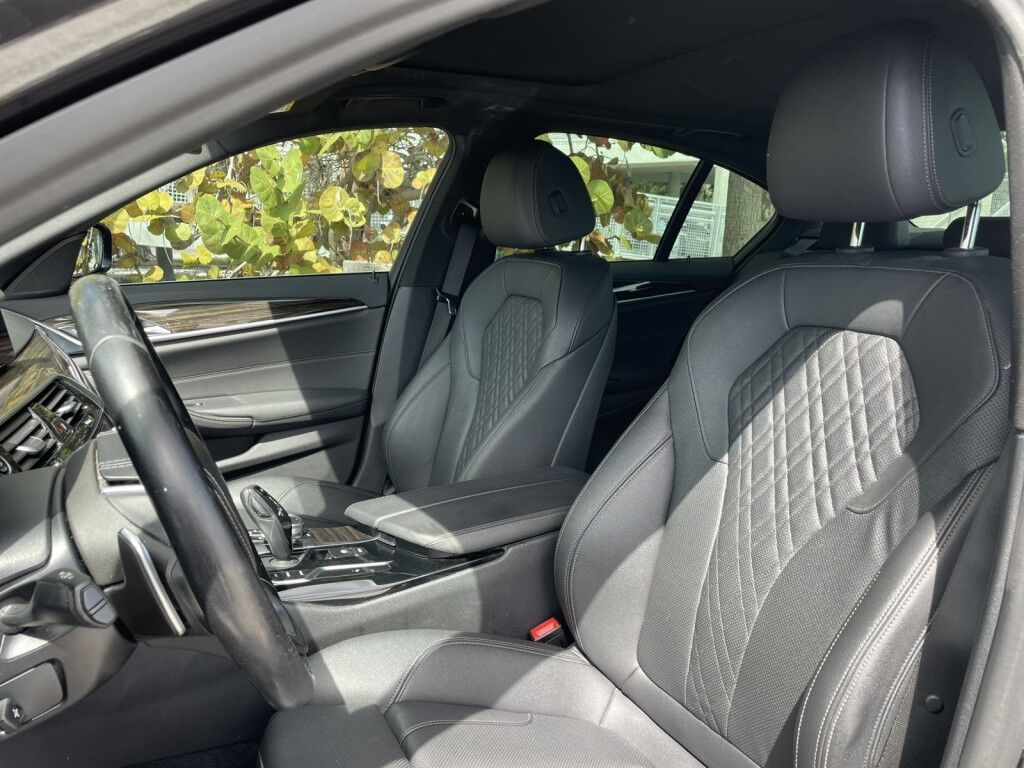 2021 BMW 5 Series 530i xDrive~NAVIGATION~ONLINE FINANCE AND SHIPPING ABVAILABLE!!!! Sarasota FL