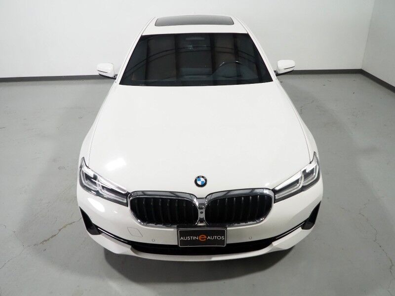 2021 BMW 530e iPerformance Plug-In Hybrid *HEADS-UP DISPLAY, ADAPTIVE CRUISE, SAFETY ALERTS, 360 VIEW CAMERAS, MOONROOF, HEATED SEATS/STEERING, 19 INCH WHEELS, HARMAN/KARDON, WIRELESS CHARGING, APPLE CARPLAY Round Rock TX