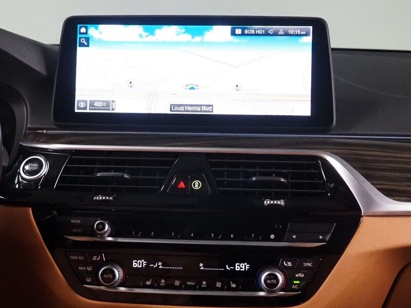 2021 BMW 530e iPerformance Plug-In Hybrid *HEADS-UP DISPLAY, ADAPTIVE CRUISE, SAFETY ALERTS, 360 VIEW CAMERAS, MOONROOF, HEATED SEATS/STEERING, 19 INCH WHEELS, HARMAN/KARDON, WIRELESS CHARGING, APPLE CARPLAY Round Rock TX