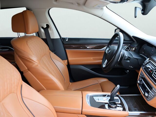 2021 BMW 7 Series 740i xDrive Oshkosh WI